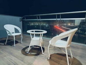 Luxury Room | Balcony