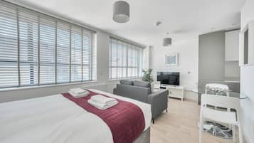 Studio | In-room safe, iron/ironing board, free WiFi