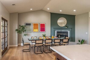 Dining - The Grape Escape: Panoramic Views In Wine Country (Temecula)