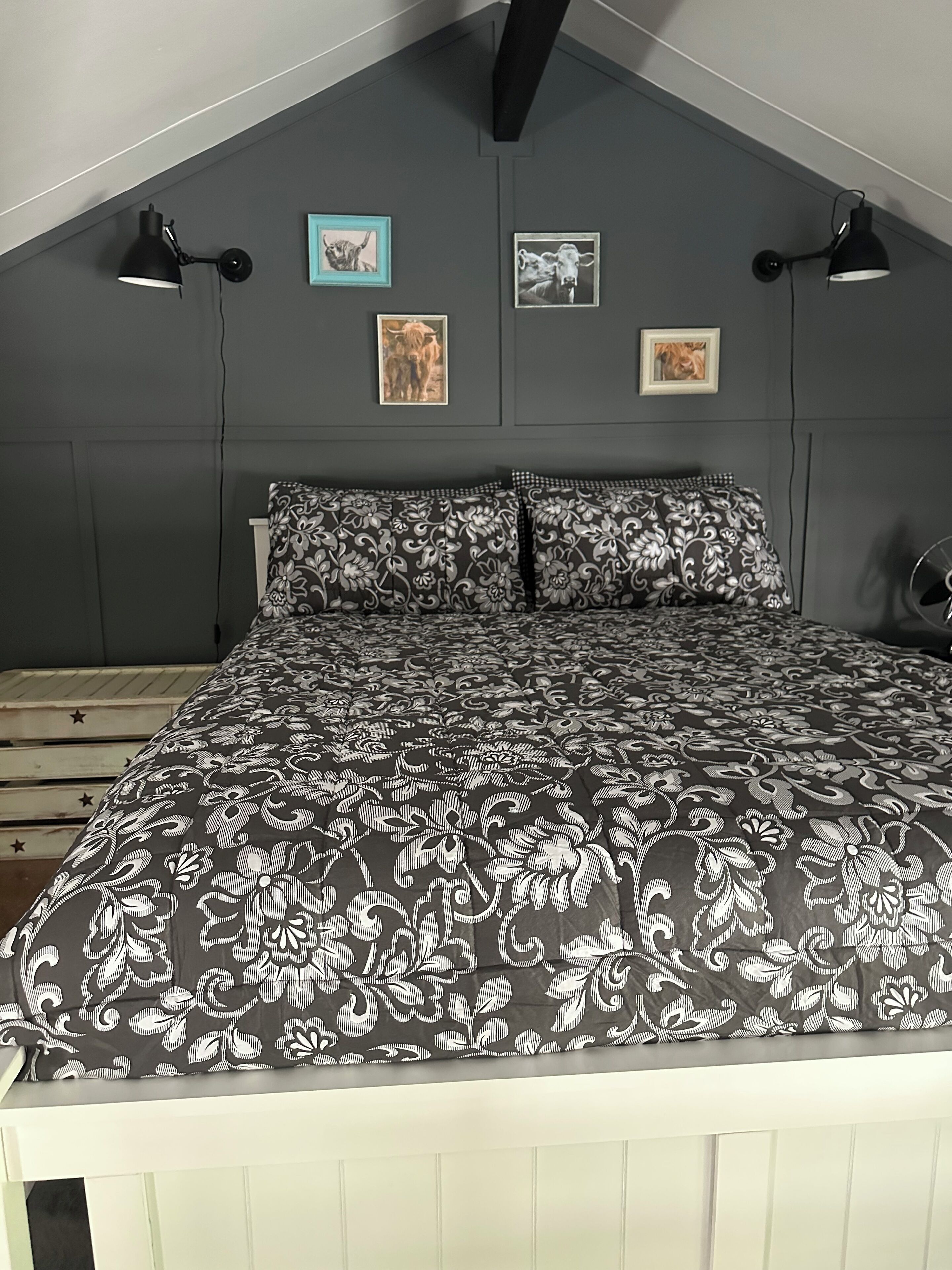 3 chambres, fer et planche à repasser, Wi-Fi gratuit, draps fournis