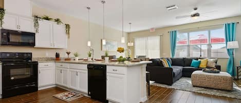 Apartment | 4 bedrooms, Internet