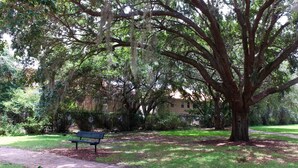 House - Modern 4BR Townhome Near Disney in Gated Resort (Kissimmee)
