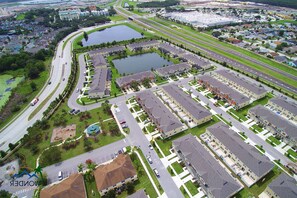 Apartment | 4 bedrooms, Internet - Modern 4BR Townhome Near Disney in Gated Resort (Kissimmee)