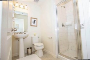 Ferienhaus | 4 Schlafzimmer, Internetzugang