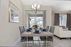 House - Bright 4Bd With Pool Resort Perks Near Disney (Kissimmee)