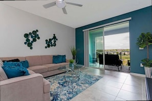 2 bedrooms, Internet - Lake View Resort Condo w Lazy River Near Disney (Kissimmee)
