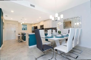 2 bedrooms, Internet - Lake View Resort Condo w Lazy River Near Disney (Kissimmee)
