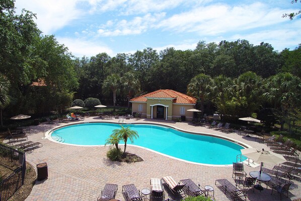 Apartment | 4 bedrooms, Internet - Family 4Bd Townhome Near Disney w Pool Access (Kissimmee)