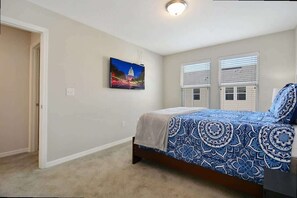 Apartment | 4 bedrooms, Internet - Family 4Bd Townhome Near Disney w Pool Access (Kissimmee)