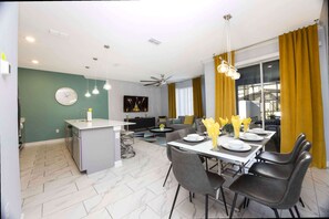 House | 4 bedrooms, Internet