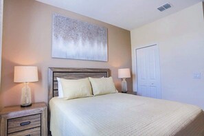 4 bedrooms, Internet - Family-friendly 4B w Themed Rooms Resort Access (Davenport)