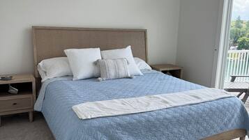 4 bedrooms, free WiFi, bed sheets