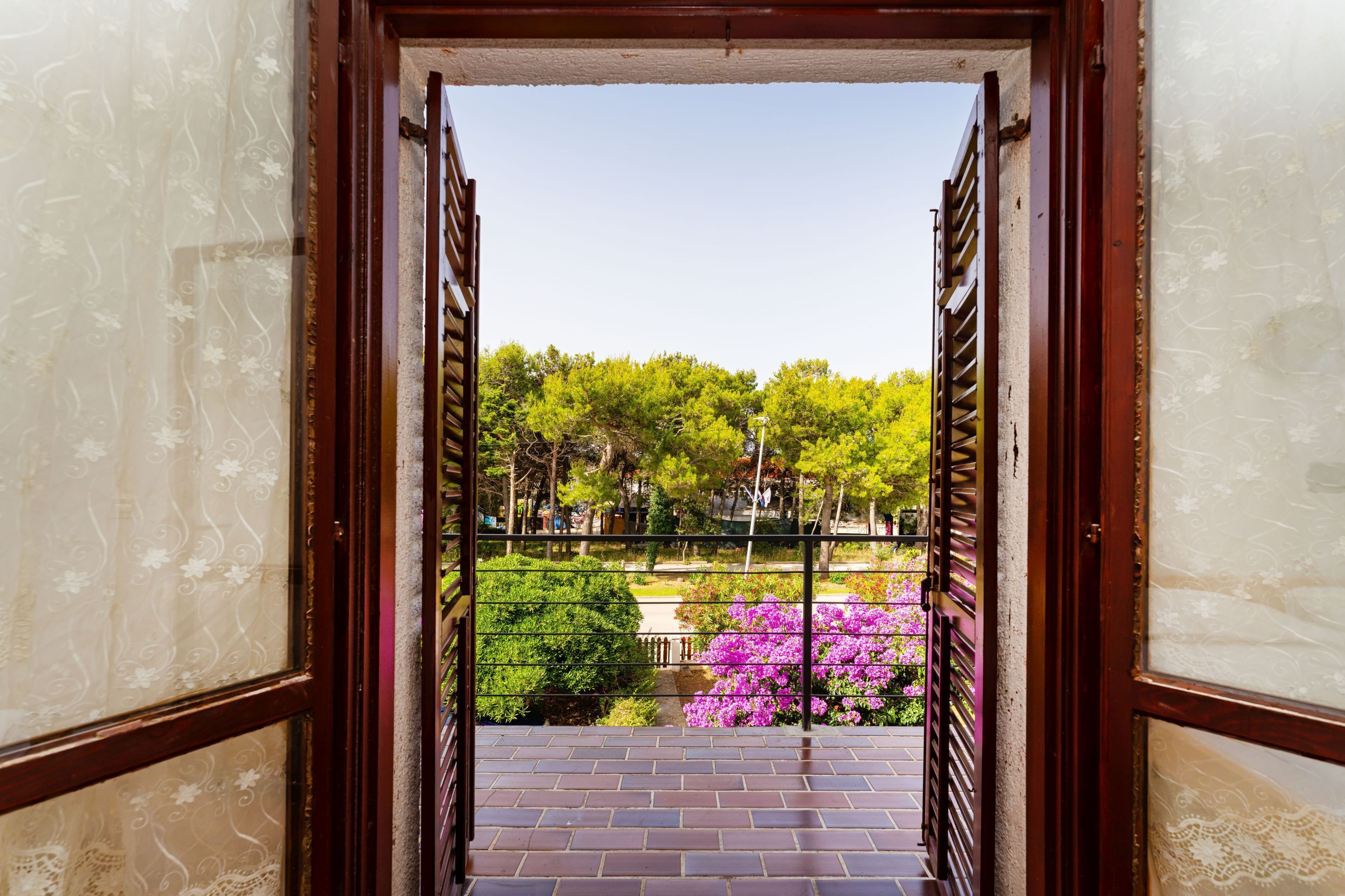 Apartment, 2 Bedrooms, Smoking, Patio | Garden