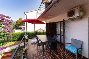 Apartment, 3 Bedrooms, Smoking, Patio | Balcony