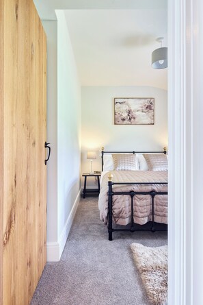 2 Schlafzimmer, Bügeleisen/Bügelbrett, Internetzugang, Bettwäsche
