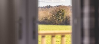 Spacious 6 Bedroom House in Maidenhead/ Windsor