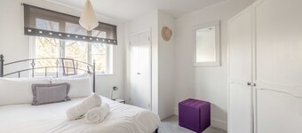 Spacious 6 Bedroom House in Maidenhead/ Windsor