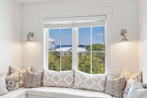 Smart TV - Prime Seagrove Location | Private Pool, Bikes, Porches, Steps to Beach Access (Santa Rosa Beach)
