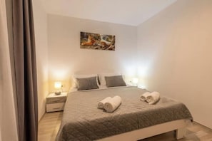 4 bedrooms, iron/ironing board, WiFi, bed sheets - Holiday home Galižana (Galižana)