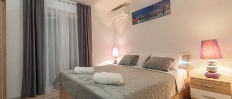 4 Schlafzimmer, Bügeleisen/Bügelbrett, WLAN, Bettwäsche