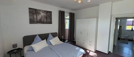 2 bedrooms, free WiFi, bed sheets