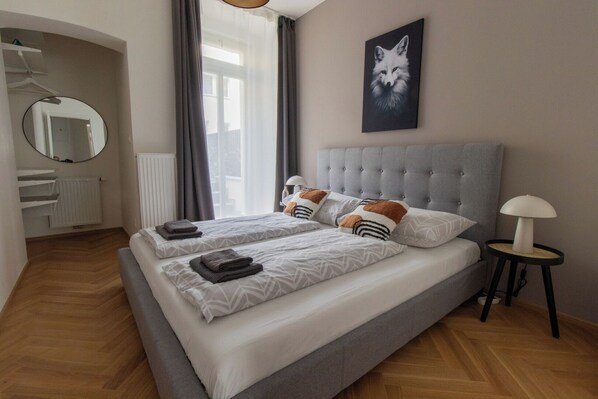 1 bedroom, iron/ironing board, travel crib, WiFi