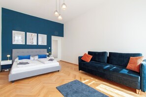 3 chambres, fer et planche à repasser, lit de bébé portatif, Wi-Fi