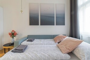 1 bedroom, iron/ironing board, travel crib, WiFi