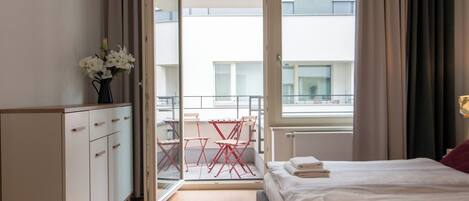 1 chambre, fer et planche à repasser, Wi-Fi, draps fournis