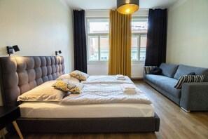 2 bedrooms, iron/ironing board, travel cot, WiFi