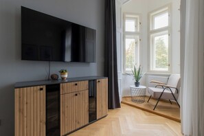 Fernseher