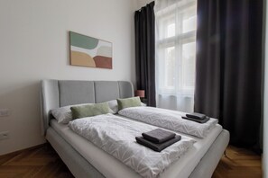 1 chambre, fer et planche à repasser, lit parapluie, Wi-Fi