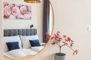 2 chambres, fer et planche à repasser, lit parapluie, Wi-Fi