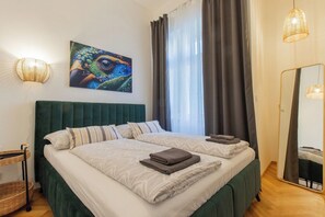 1 chambre, fer et planche à repasser, lit parapluie, Wi-Fi