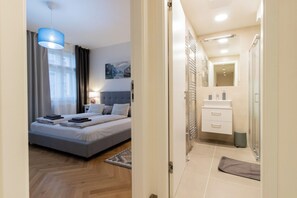 2 bedrooms, iron/ironing board, travel cot, WiFi
