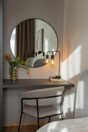 1 bedroom, iron/ironing board, travel cot, WiFi