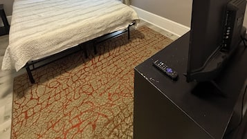 3 多间卧室、熨斗/熨衣板、WiFi、床单