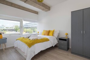 2 Schlafzimmer, Bügeleisen/Bügelbrett, Reisekinderbett, WLAN