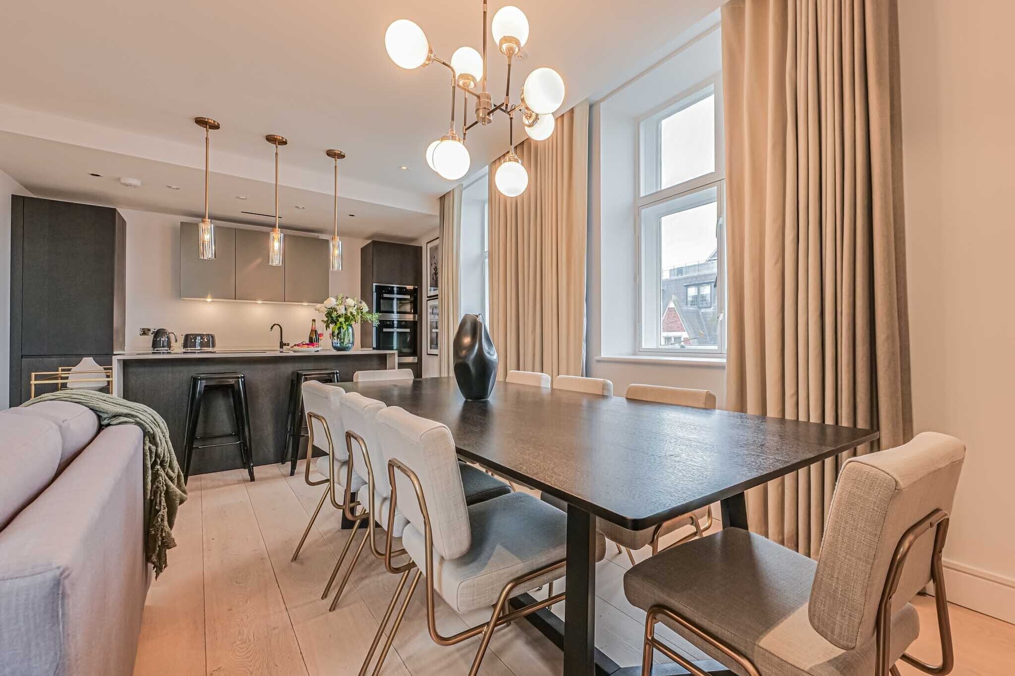 3 Bedrooms Superior | Lounge