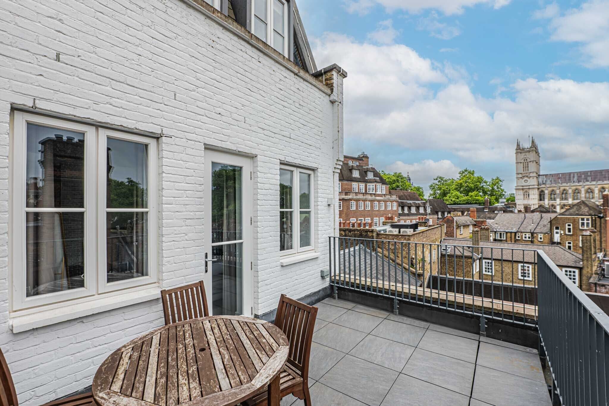 Superior Apartment, Ensuite | Lounge