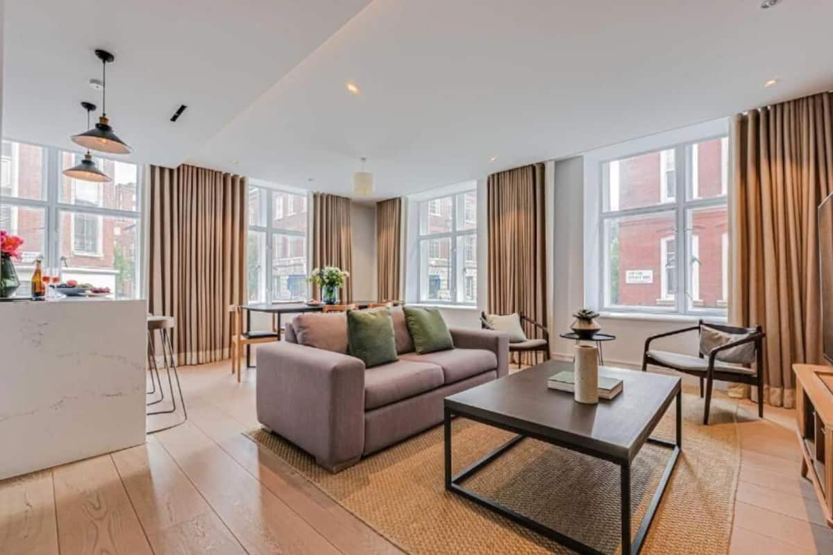 Superior Apartment, Ensuite | Lounge