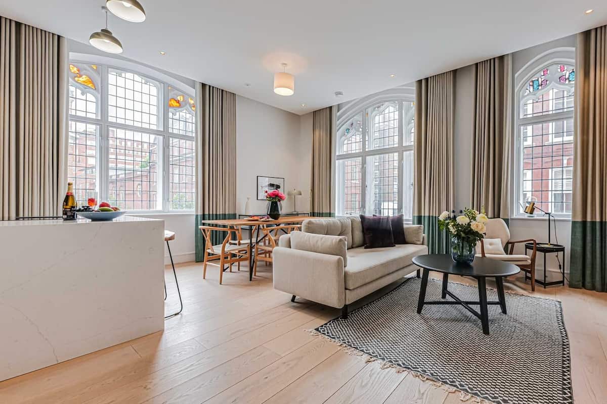 1 Bedroom Luxury | Lounge