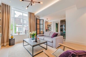Luxury Apartment, Ensuite | Lounge - Westminster Apartments by D'montrio (London)