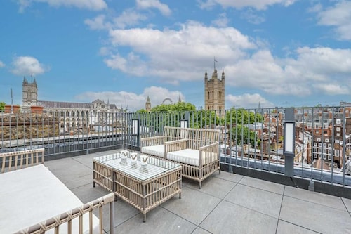 Westminster Apartments by D'montrio