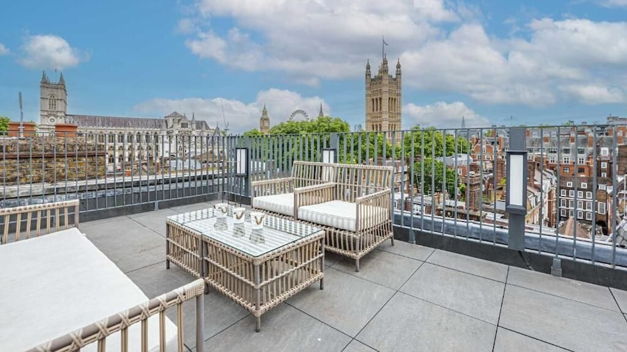 Westminster Apartments by D'montrio