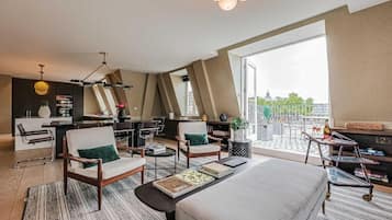 Familie appartement, en-suite badkamer, uitzicht op de stad | Lounge