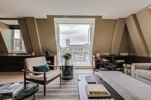 Appartement Familial, salle de bains attenante, vue ville | Bar lounge