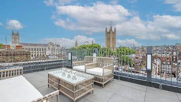 3 Bedroom Duplex Penthouse | Desk, laptop workspace, iron/ironing board, free WiFi