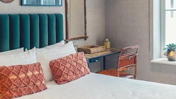 Family Apartment, Ensuite, City View | Desk, laptop workspace, soundproofing, iron/ironing board