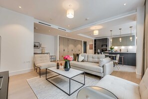 Superior Apartment, Ensuite | Lounge - Westminster Apartments by D'montrio (London)